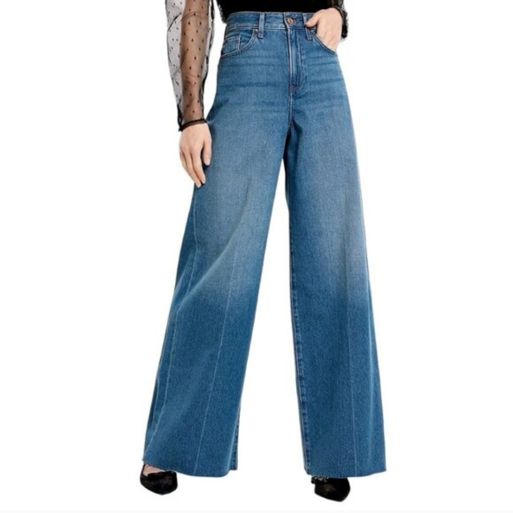 Express Super High Rise Relaxed Wide Leg Jeans 4R